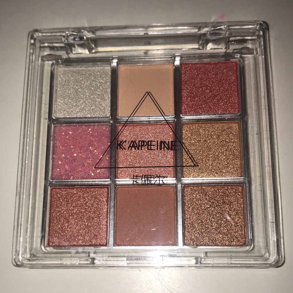 9-Color Shimmer & Matte Eyeshadow Palette - Rose Gold Tones